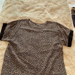 Vince XS 100% silk blouse